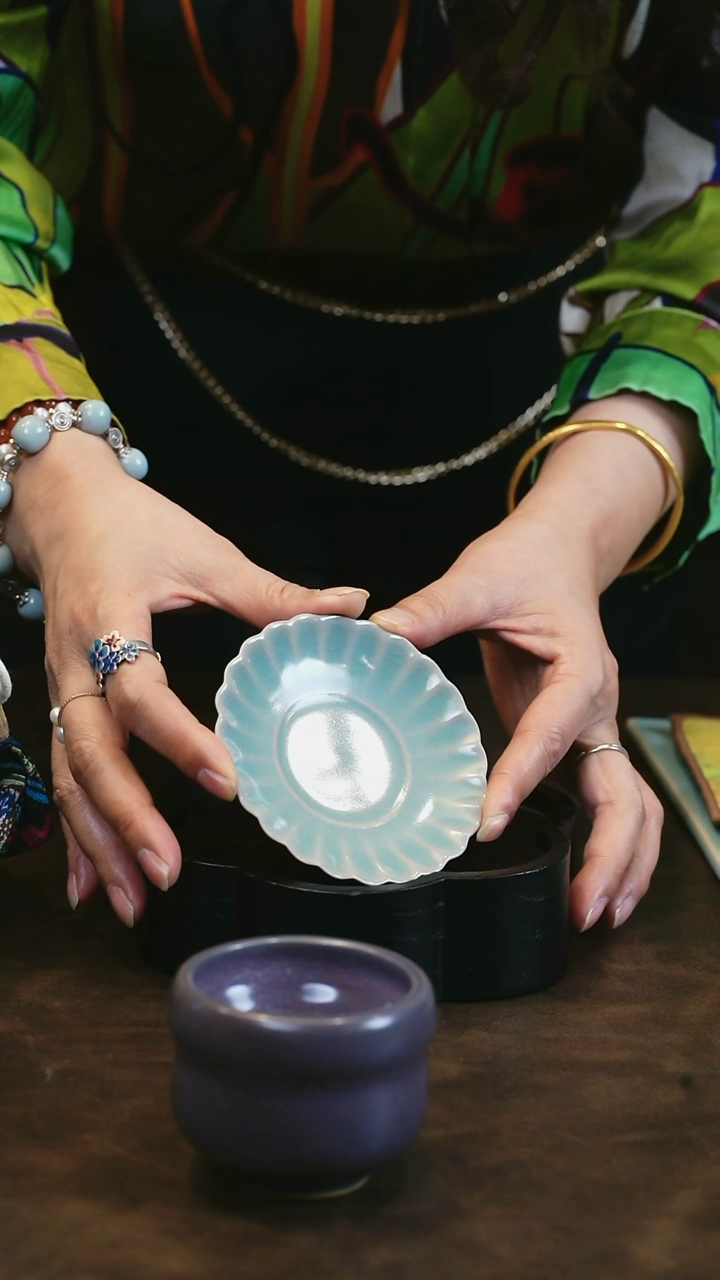 【闪购商品】 W宝丰宋官窑原产地仿古釉汝瓷花口盏