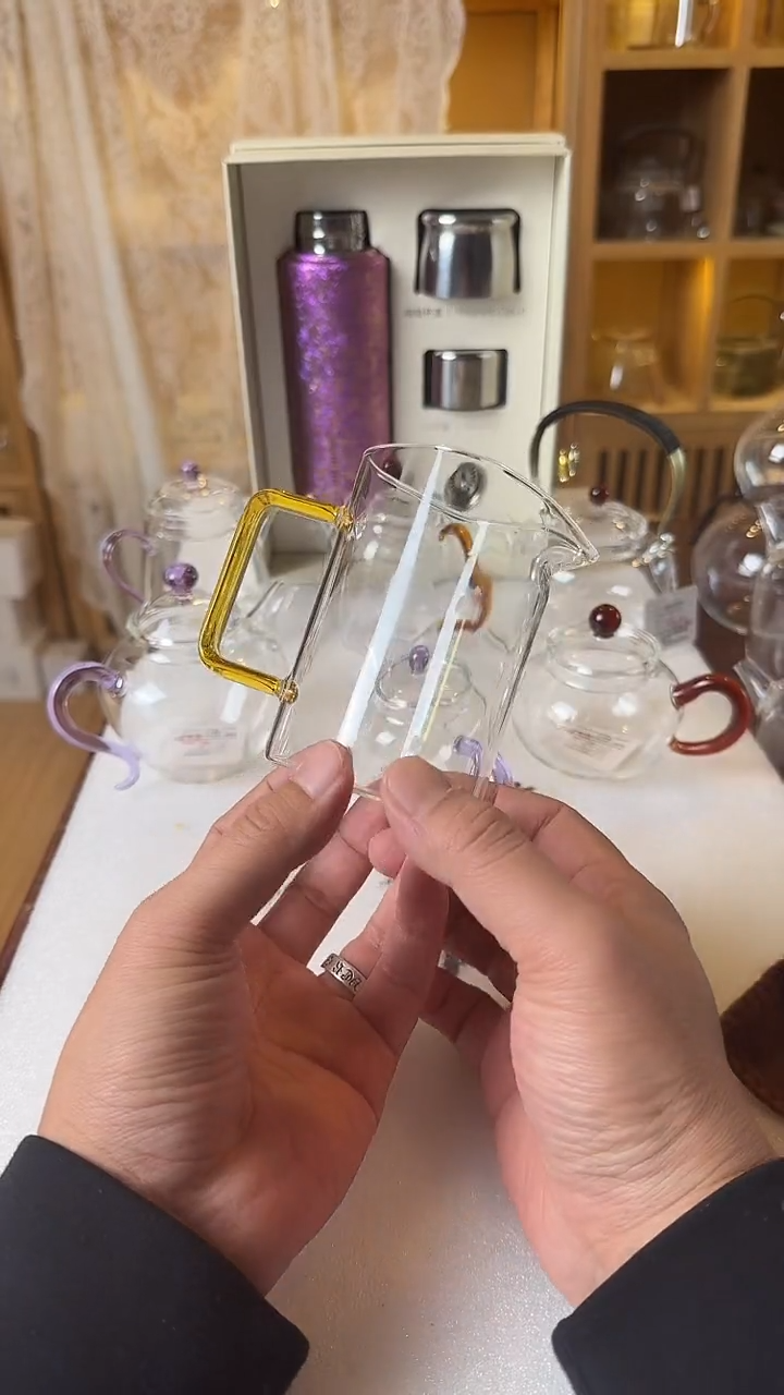 四方黄。。。。。。。。。