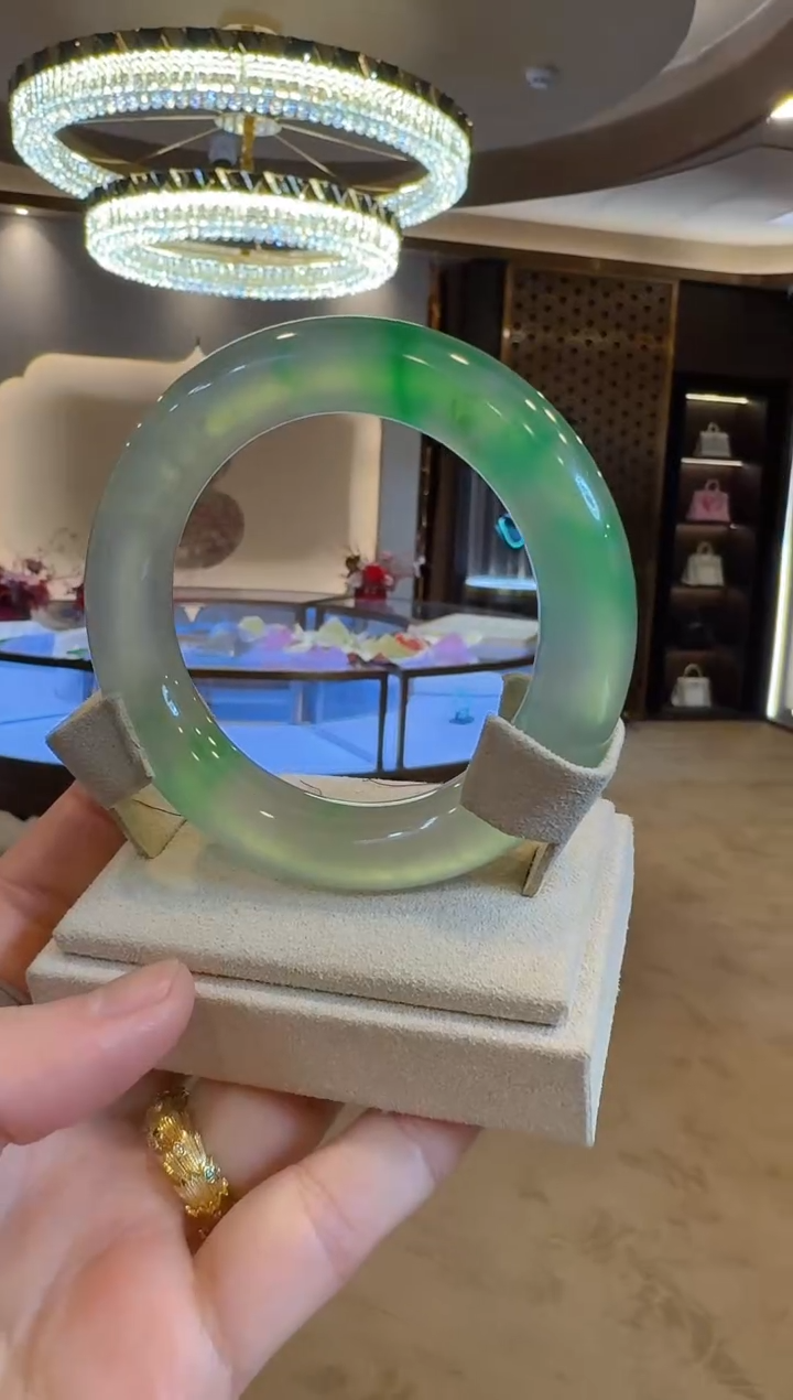 【闪购商品】翡翠手镯未镶嵌（定金）