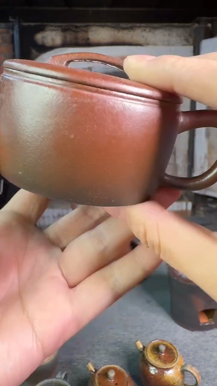 茶壶紫砂红降坡汉瓦