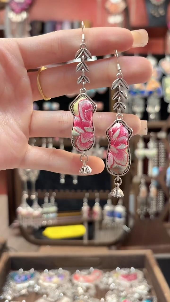 织绣 云织谣民族风精美饰品  275