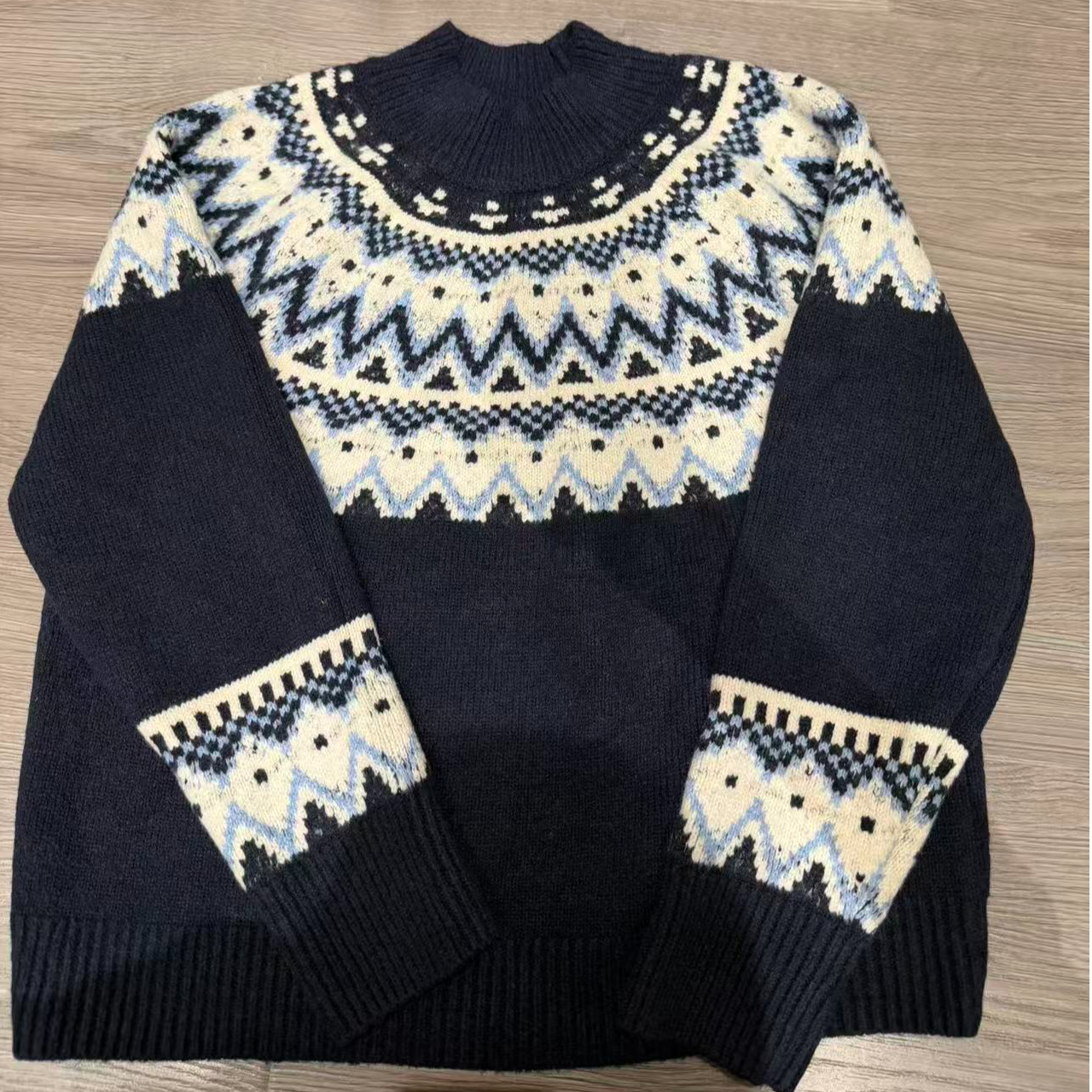 25251 秋冬藏青毛衣女