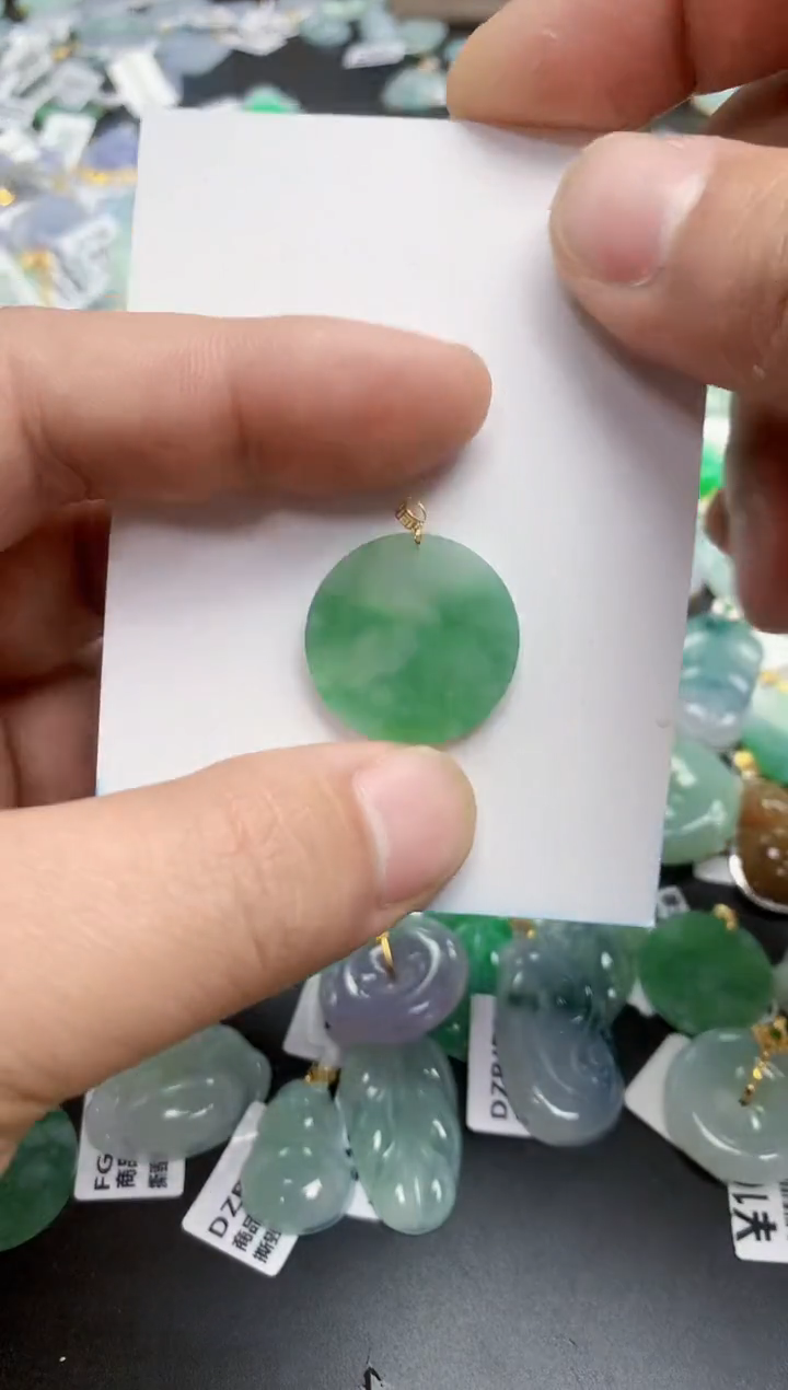 【闪购商品】翡翠颈饰18K金镶嵌天然缅甸翡翠A货