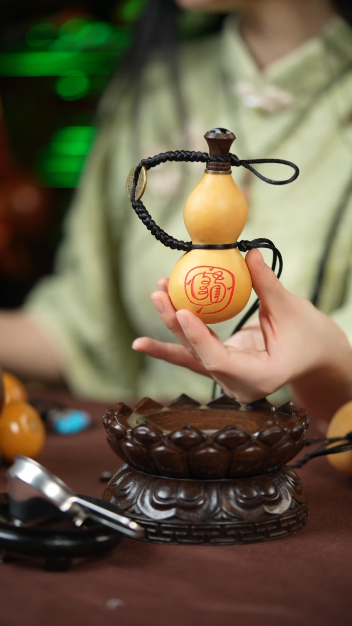 【闪购商品】1026开口雕刻小葫芦一物一拍