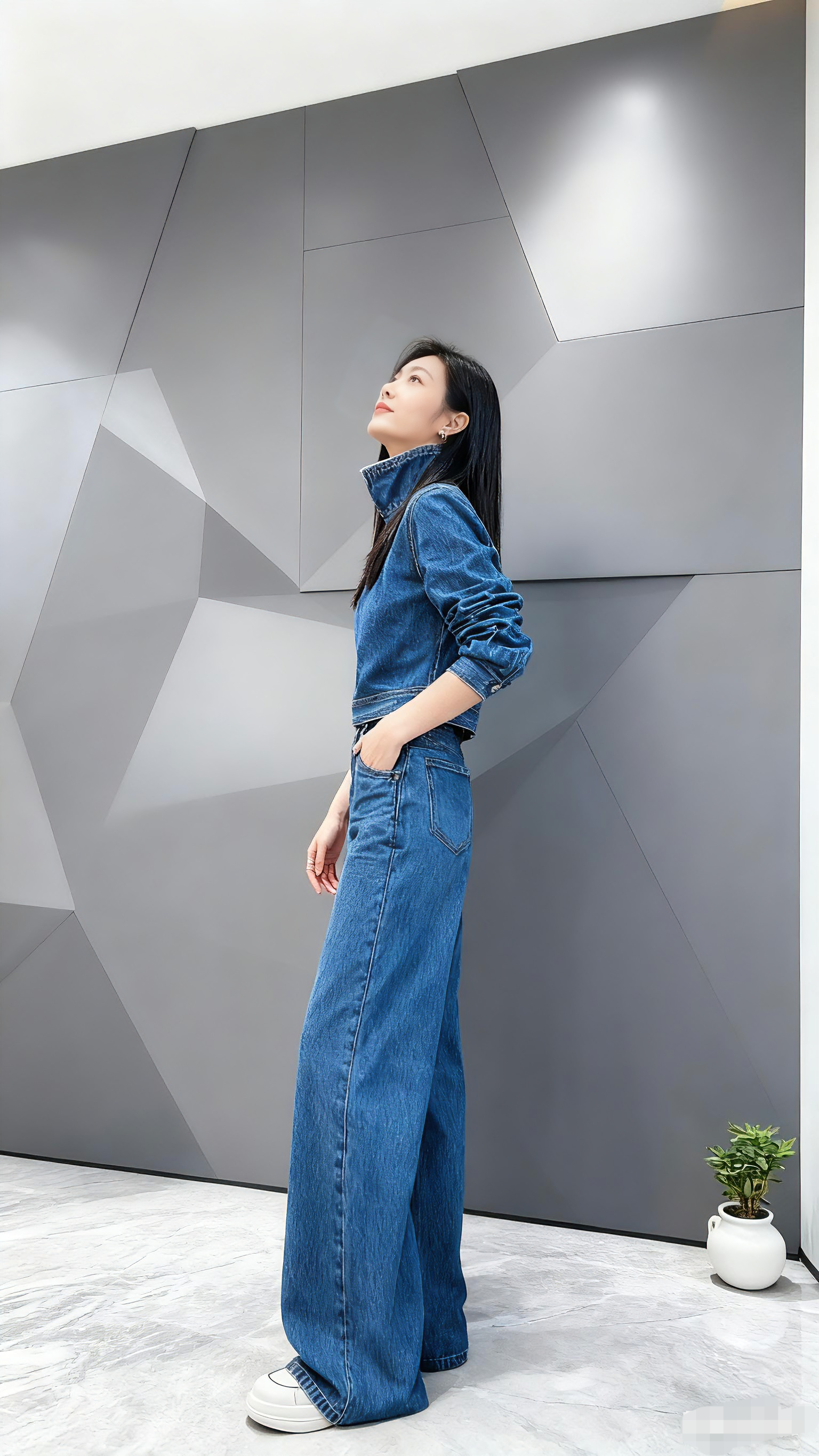 秋季新款通勤风复古港风时尚牛仔套装宽松时尚气质蓝色直筒套装潮