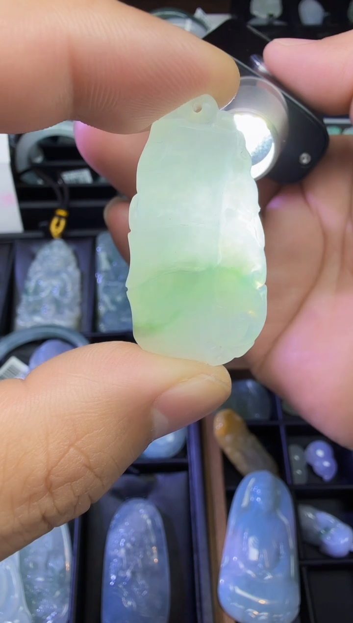 【闪购商品】翡翠颈饰未镶嵌竹节