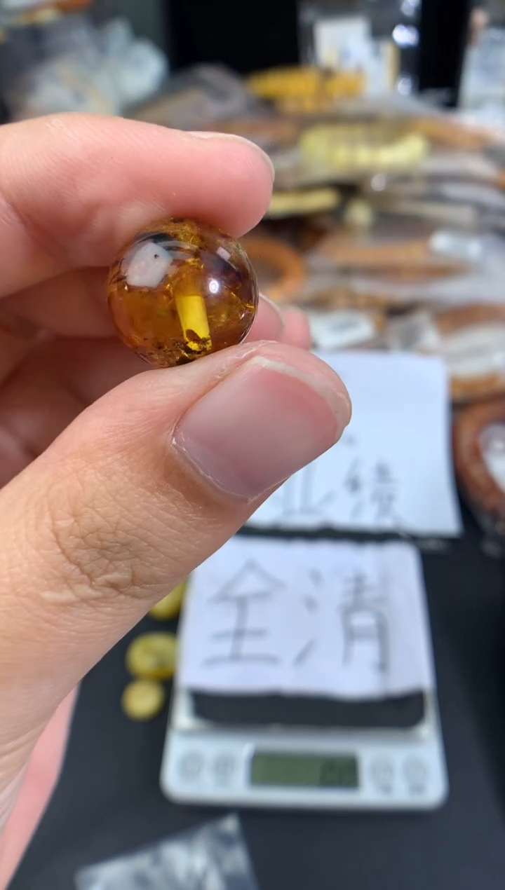 蜜蜡未镶嵌珠宝奇石1