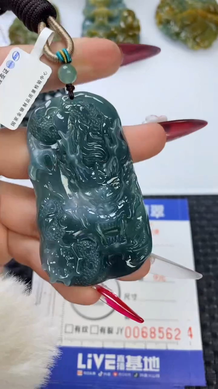 【闪购商品】翡翠颈饰未镶嵌111111111111111