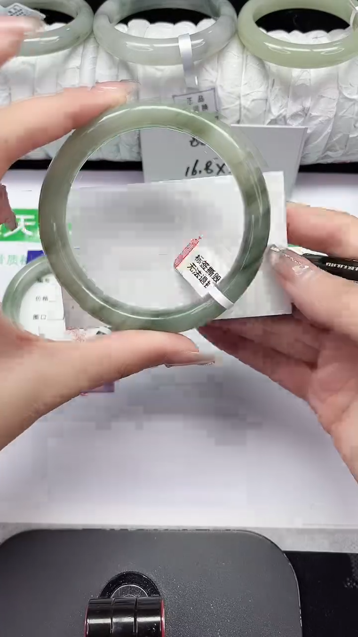 未镶嵌手镯石英质玉227-61/62