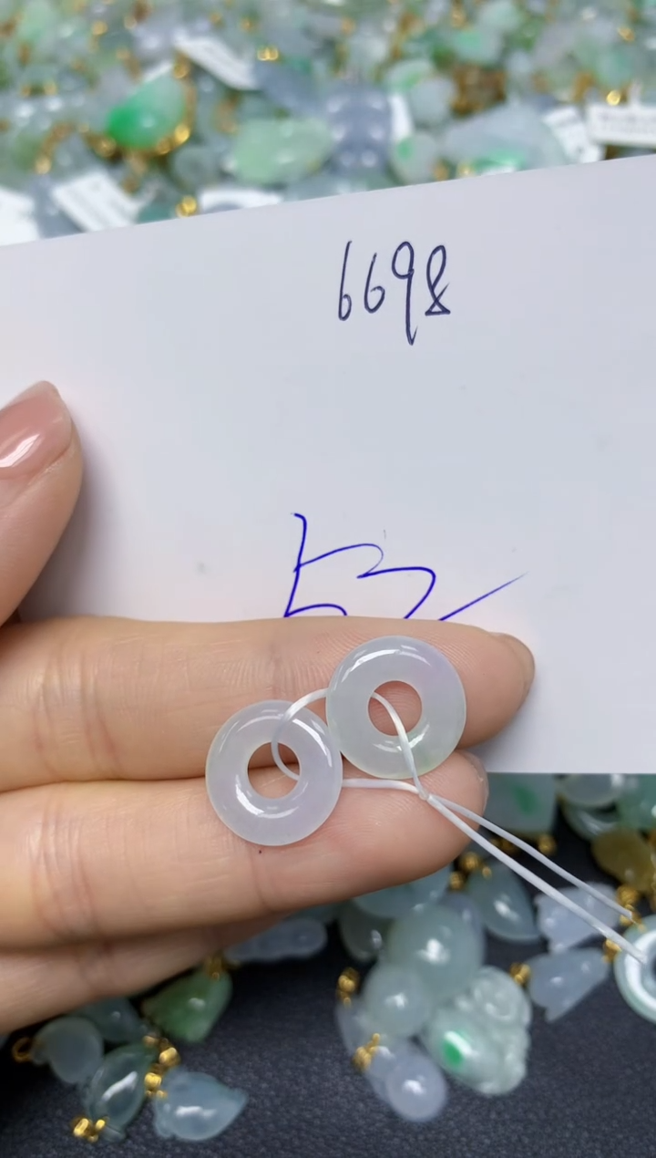 【闪购商品】翡翠挂件未镶嵌 天然翡翠A货