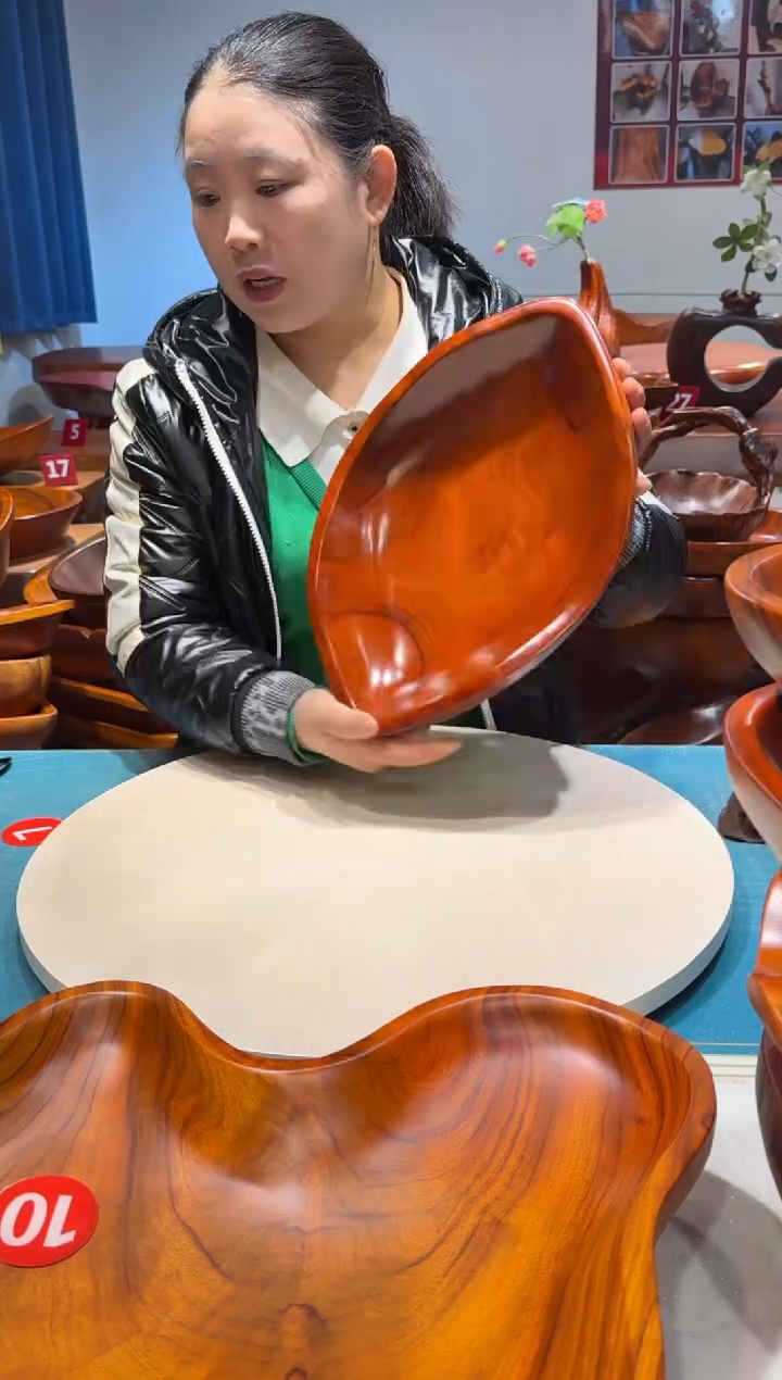 木四脚果盘 32*26*8.9