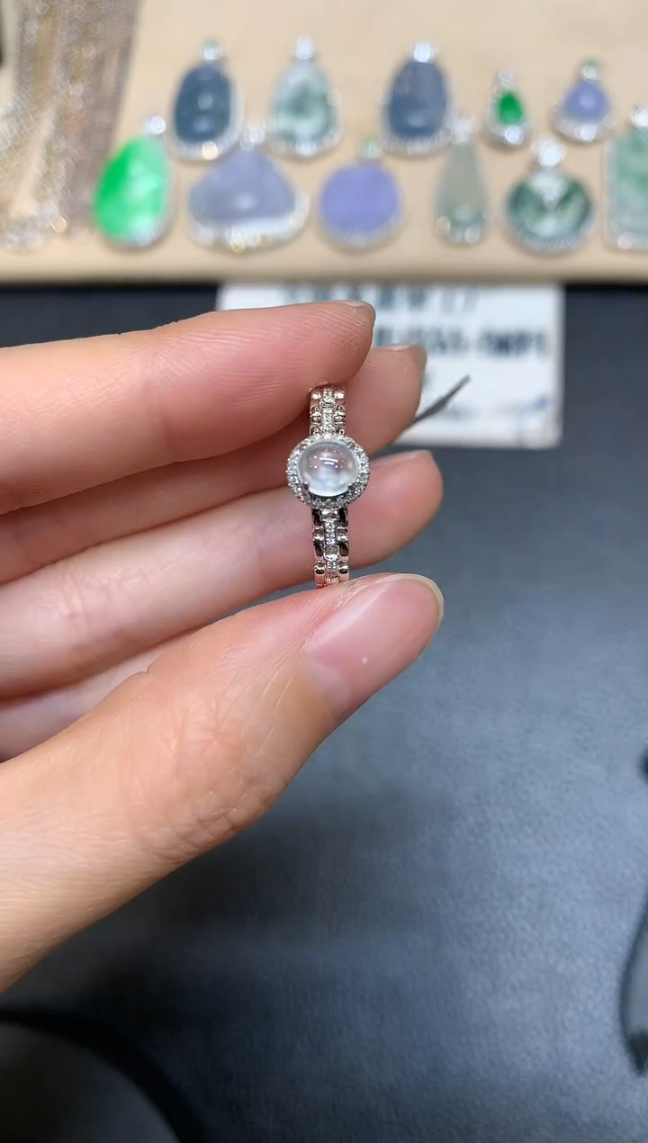 【闪购商品】翡翠戒指18K金镶嵌【无服务费