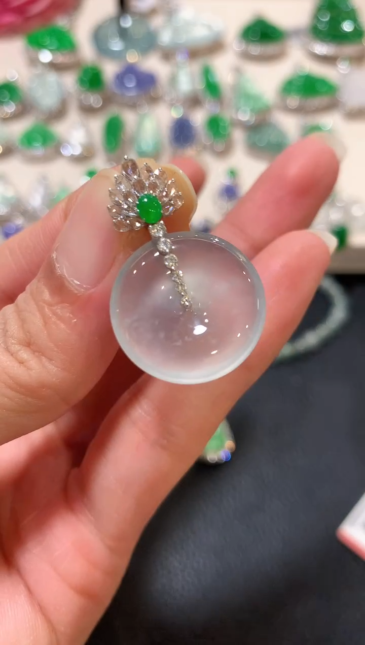 吊坠(不含链)18K金镶嵌翡翠z196 