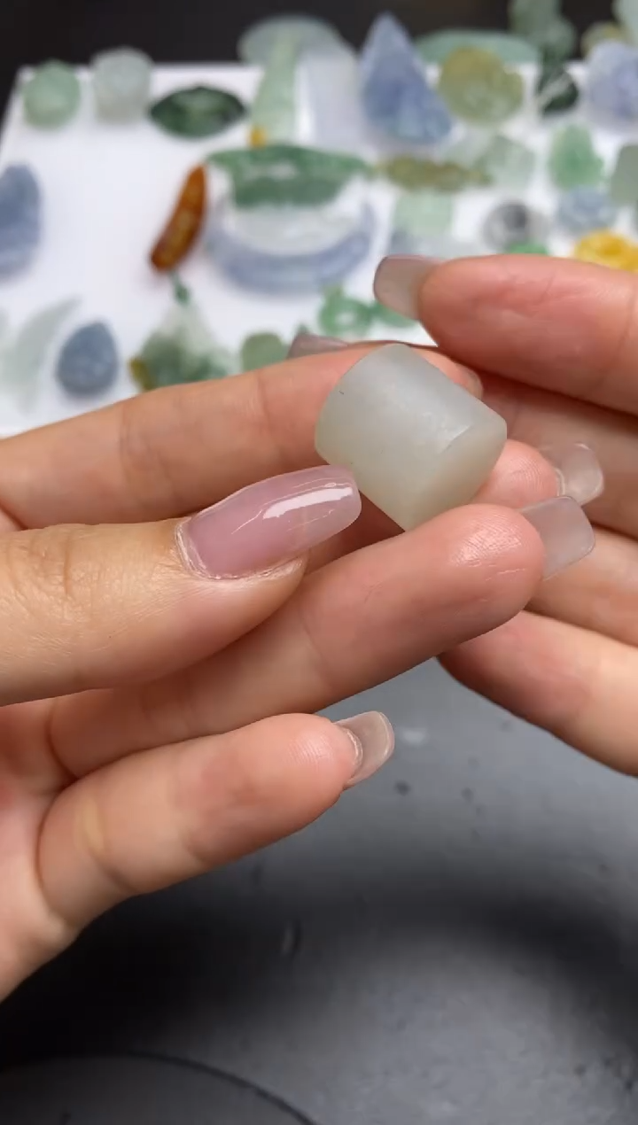 【闪购商品】定制翡翠未镶嵌翡翠毛货~