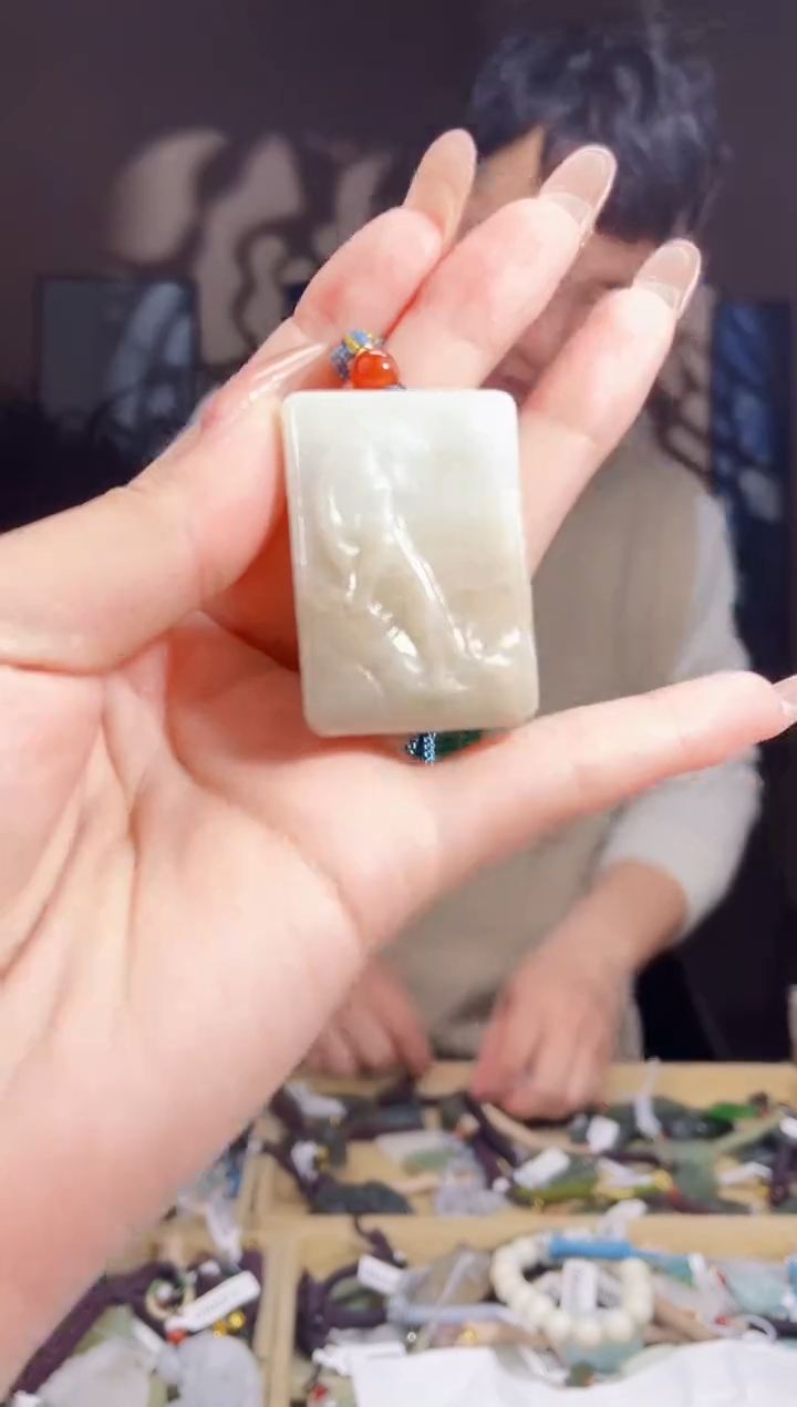 【闪购商品】和田玉颈饰未镶嵌拍一发一