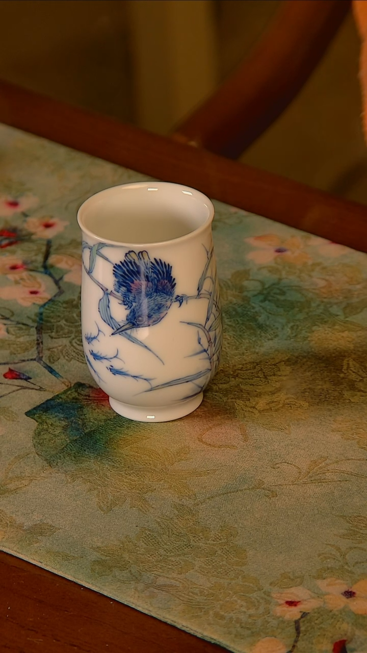 杯手工手绘杯杯很美丽