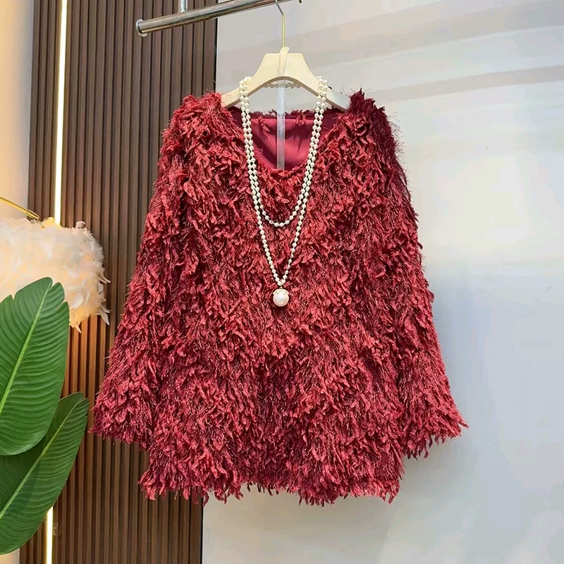 〖猫姐衣橱〗秋冬新款时尚重工羽毛V领流苏上衣25199