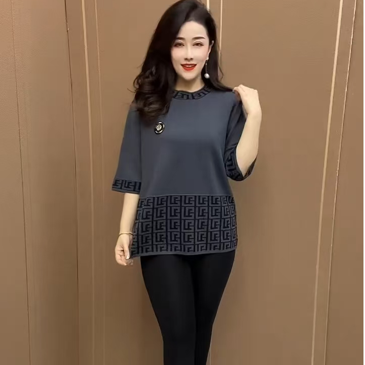 春夏新款时尚七分袖休闲百搭妈妈针织衫洋气拼接显瘦宽松遮肉毛衣