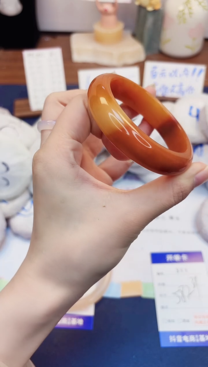 【闪购商品】石英质玉手镯未镶嵌311-玛瑙-圈口58