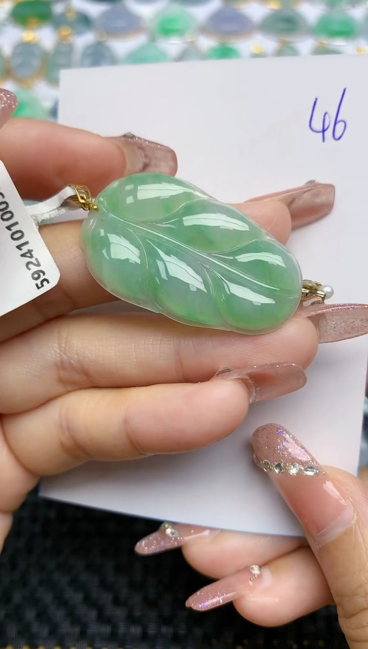 【闪购商品】翡翠颈饰18K金镶嵌天然A货翡翠 46