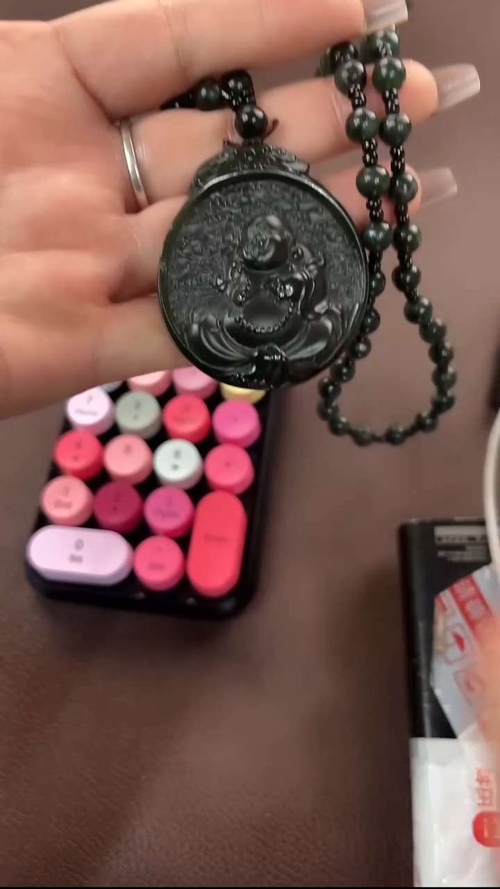 未镶嵌蛇纹石玉吊坠吊坠