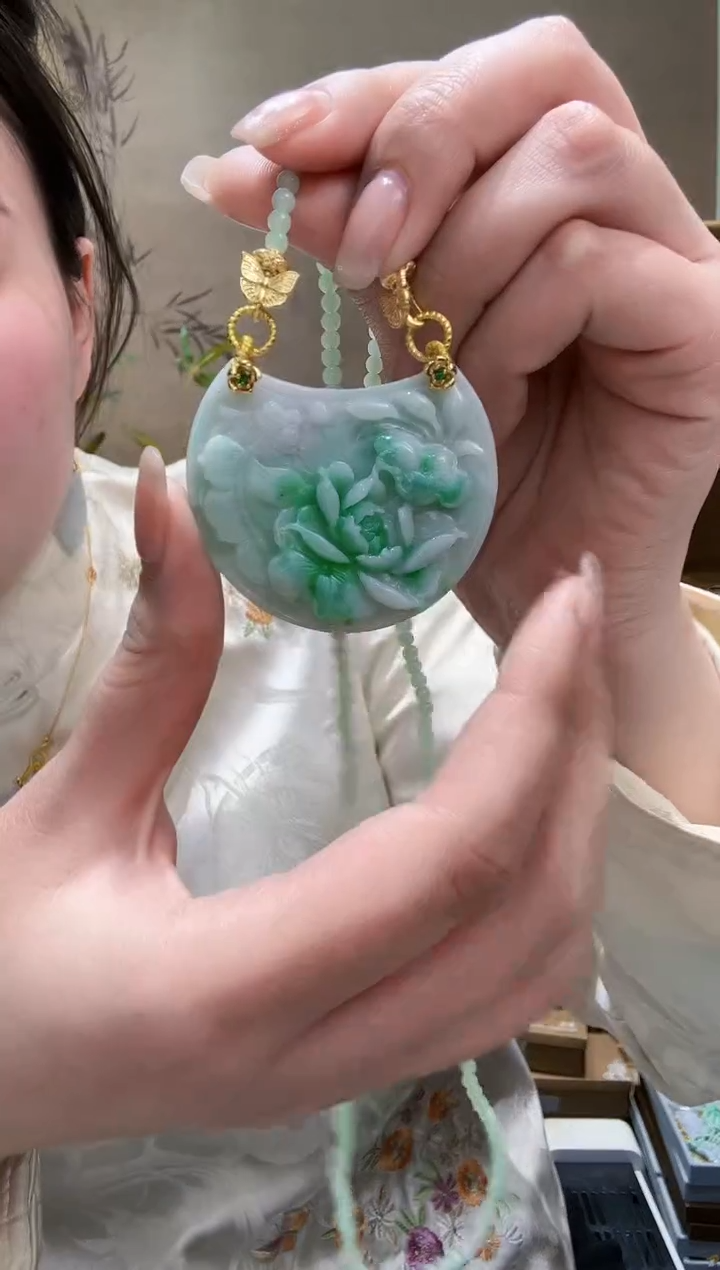 【闪购商品】翡翠颈饰未镶嵌吊坠