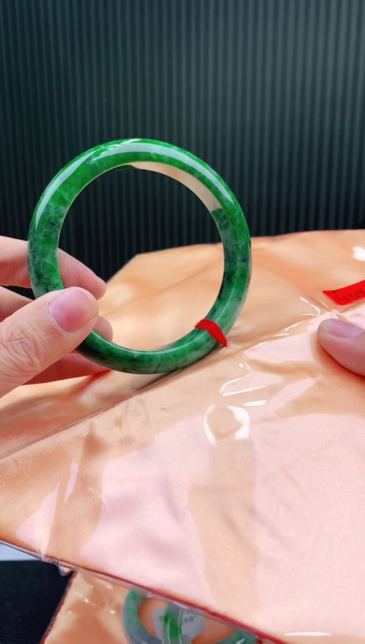 未镶嵌手镯翡翠62