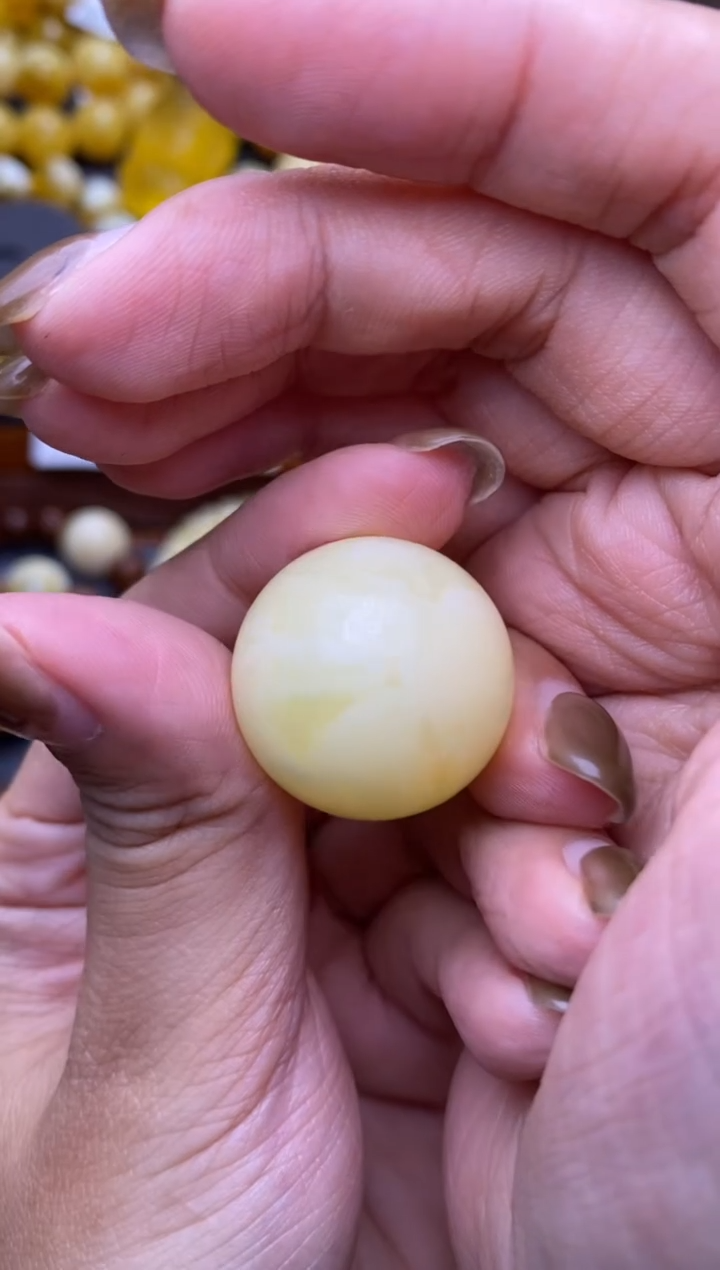 【闪购商品】琥珀裸石未镶嵌大小姐珠宝严选68