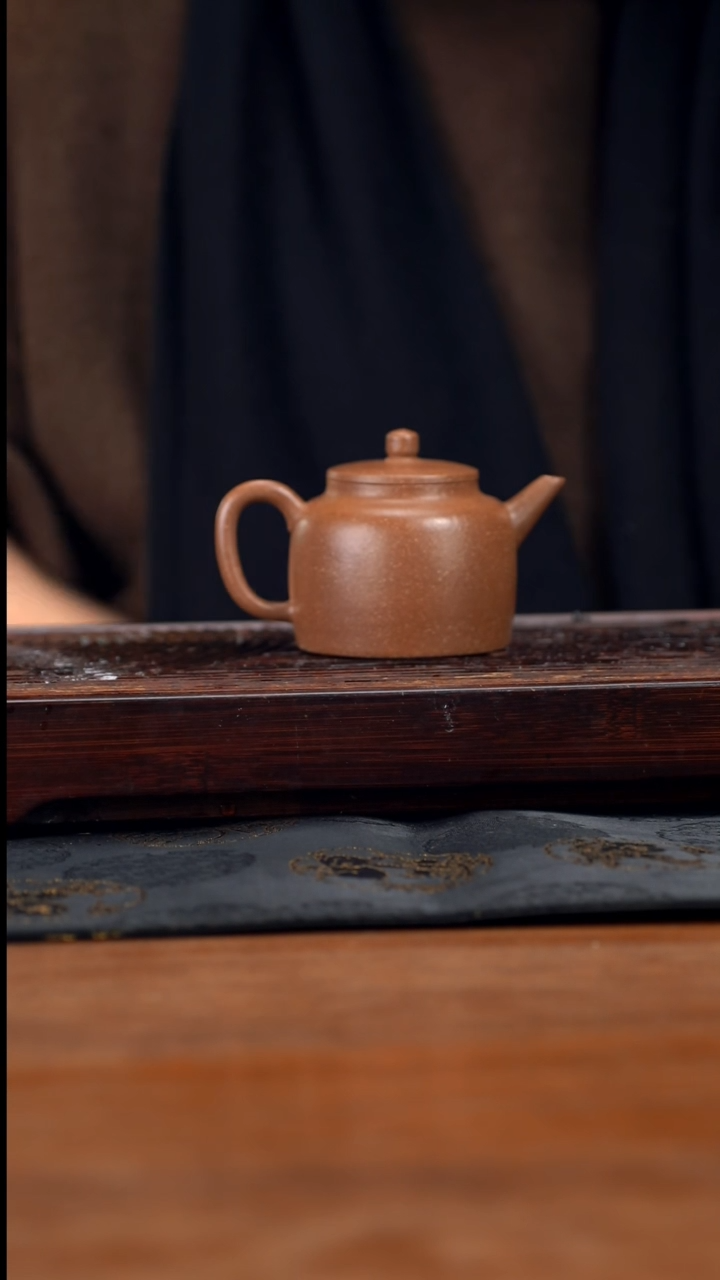 【闪购商品】紫砂茶壶170cc黄龙山原矿段泥明式20