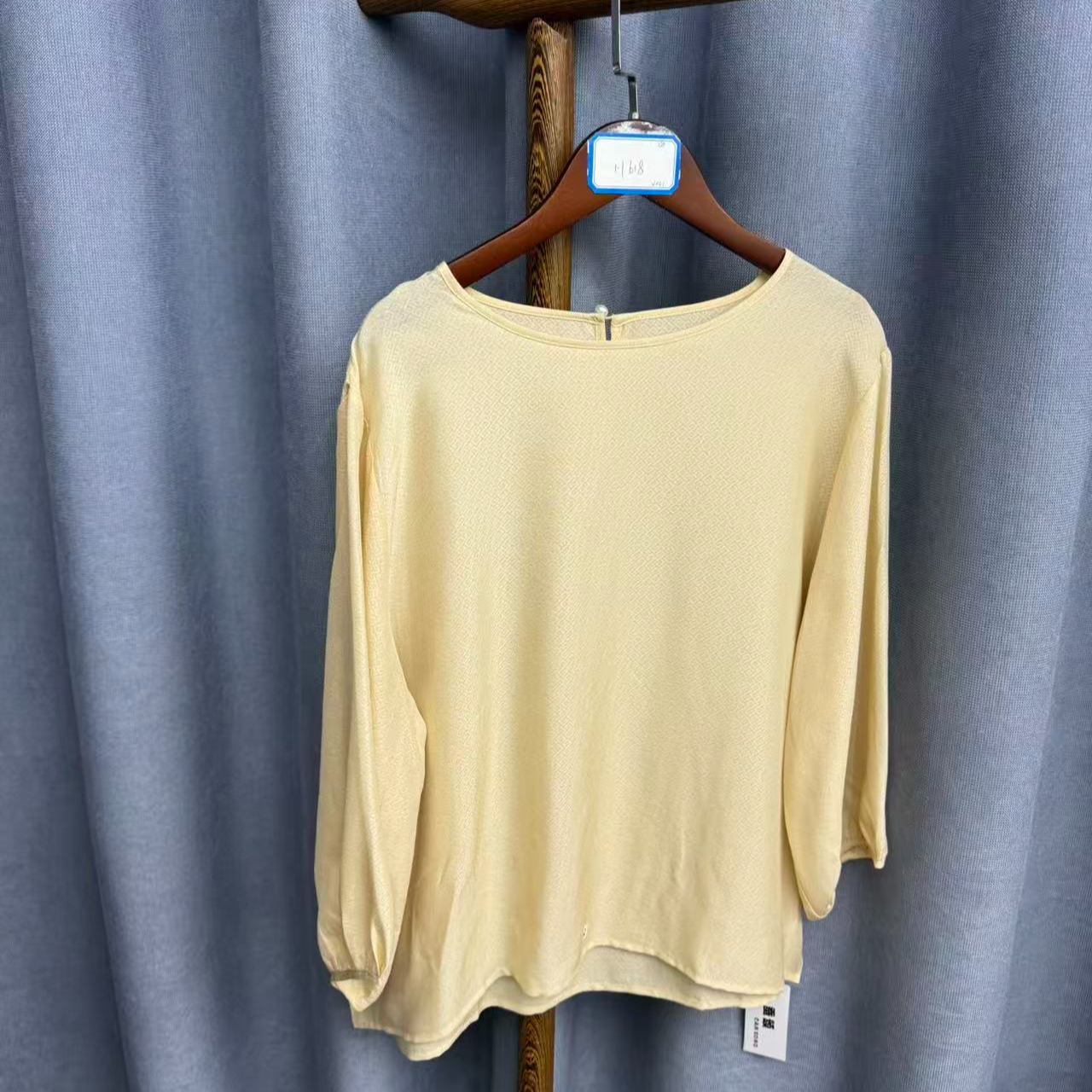 (瑕疵）2025秋季新款休闲时尚圆领桑蚕丝七分袖上衣女H618