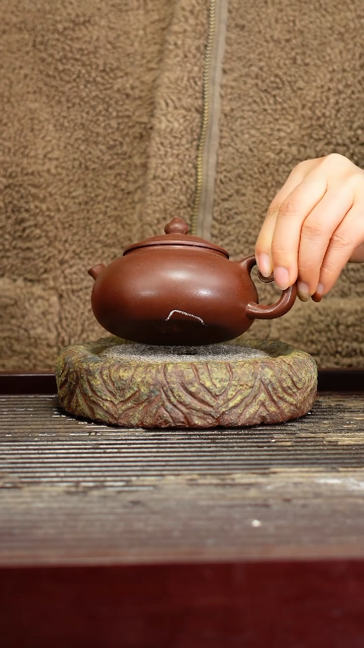 宜兴原矿紫砂壶茶壶宜兴原矿紫砂壶茶壶180C