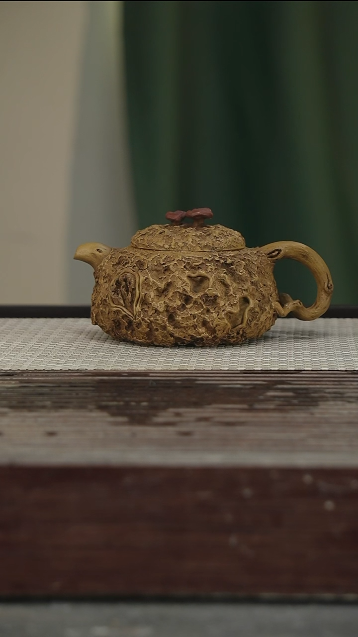 茶壶紫砂64号300CC