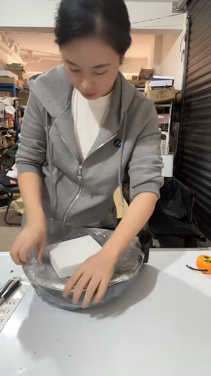 日用百货，铁锅135