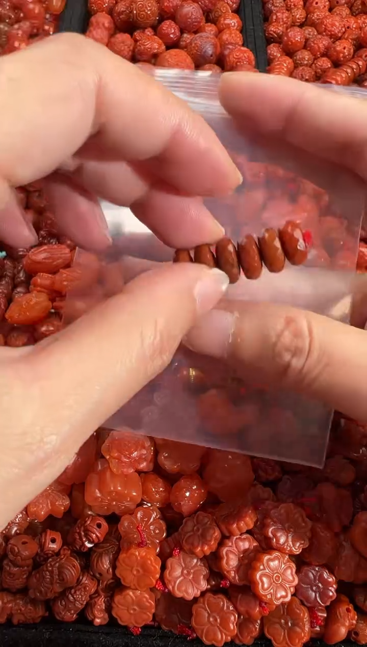 【闪购商品】南红玛瑙未镶嵌吊坠(不含链)2