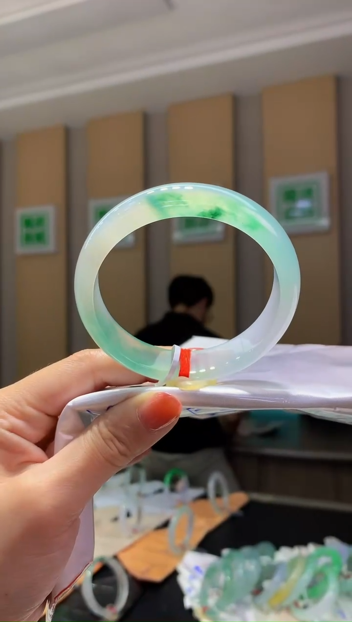 未镶嵌手镯翡翠-C88 圈口59 全款38万 定金2万