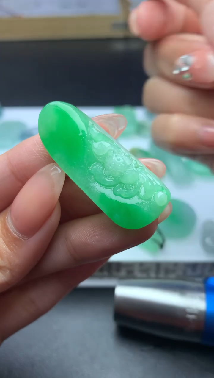 【闪购商品】定制翡翠未镶嵌毛货