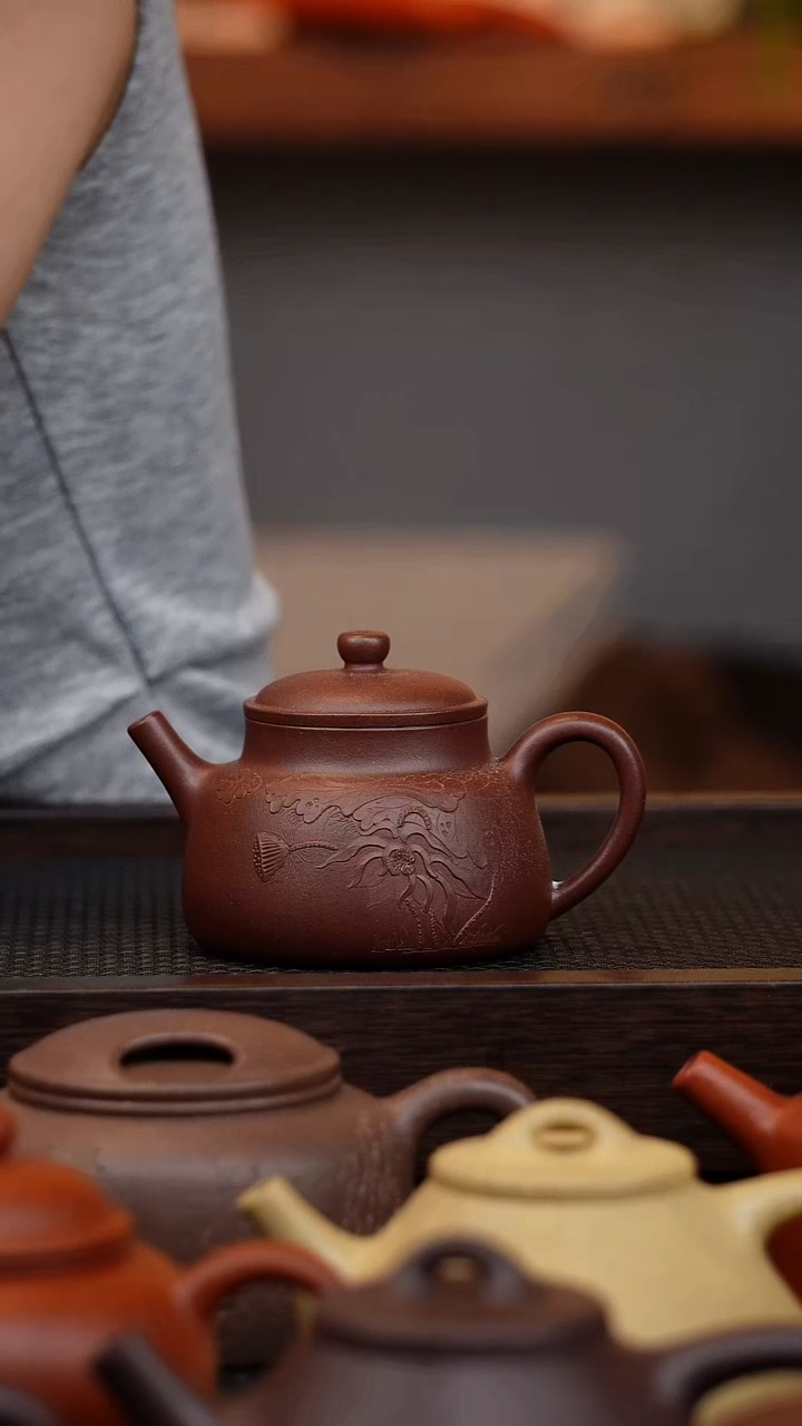 茶壶紫砂预售 言心 150cc 黑星土 泥绘