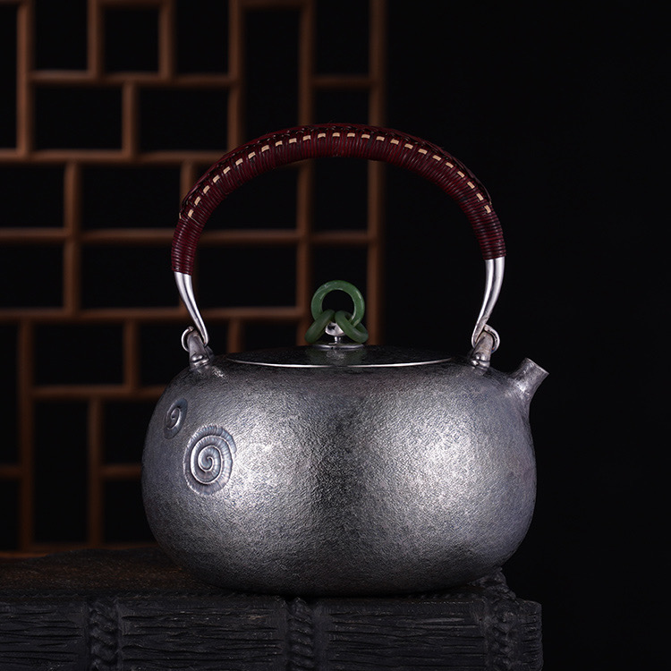 细工坊烧水壶—素雅容量：1150ml重量：约566克泡茶壶