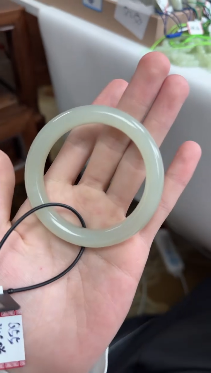 未镶嵌手镯和田玉55