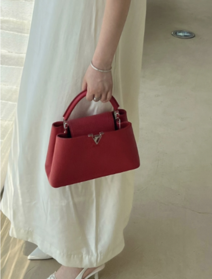 95新 LouisVuitton/路易威登 茉上/红色 cap 手提单肩包
