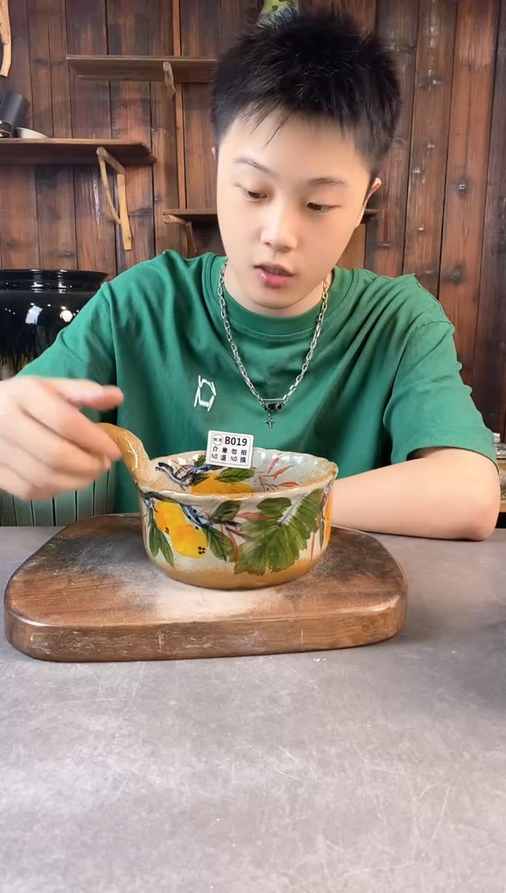 碗瑕019，手工手作，超值陶瓷
