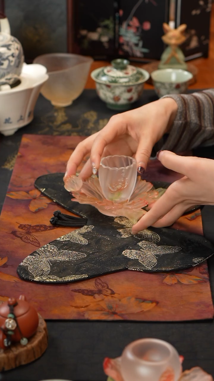 【闪购商品】十二花神十一月菊花杯垫加杯子一套