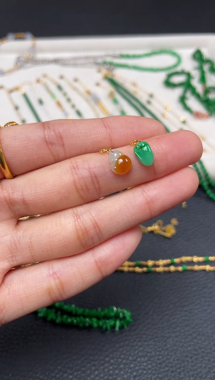 【闪购商品】翡翠吊坠(不含链)18K金镶嵌2个  JK132
