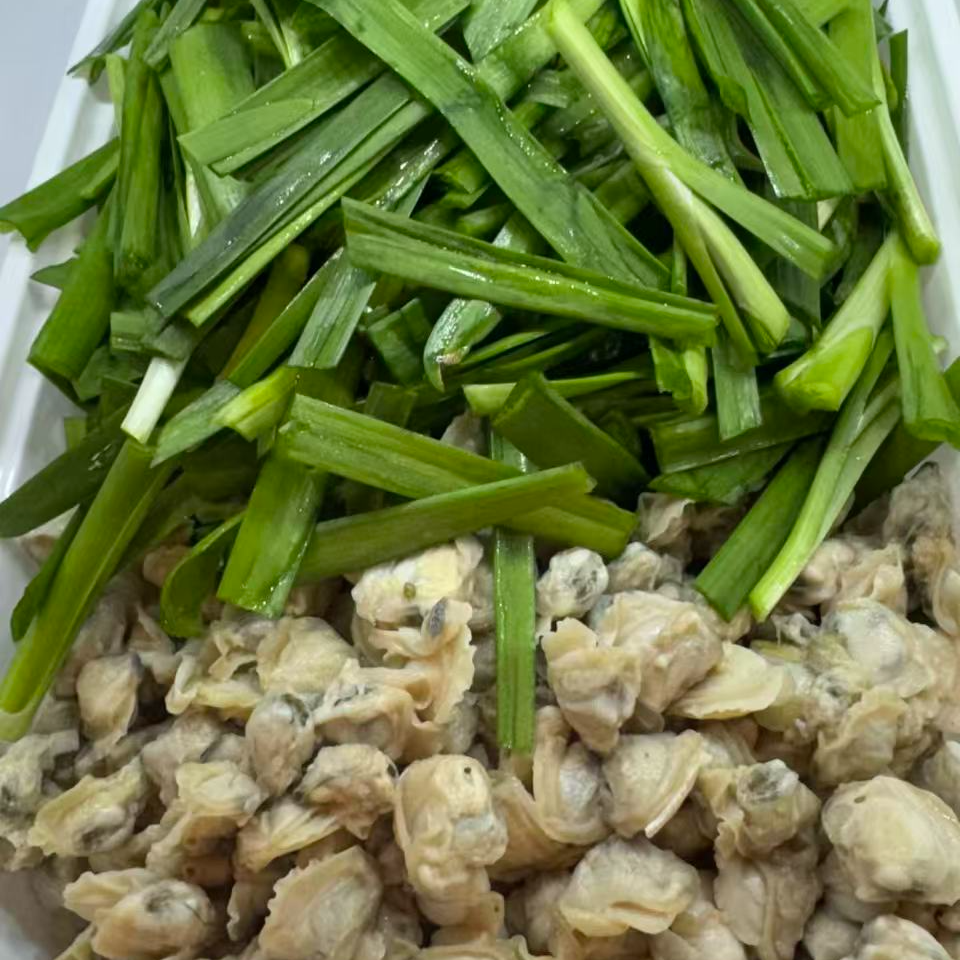 新鲜现炒：韭菜炒蚬肉