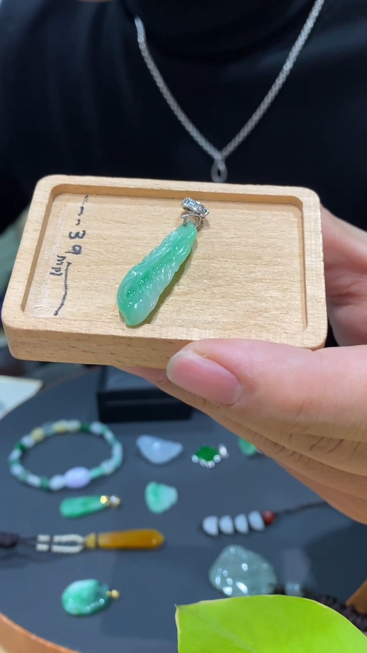 吊坠(不含链)银S925镶嵌翡翠羽毛