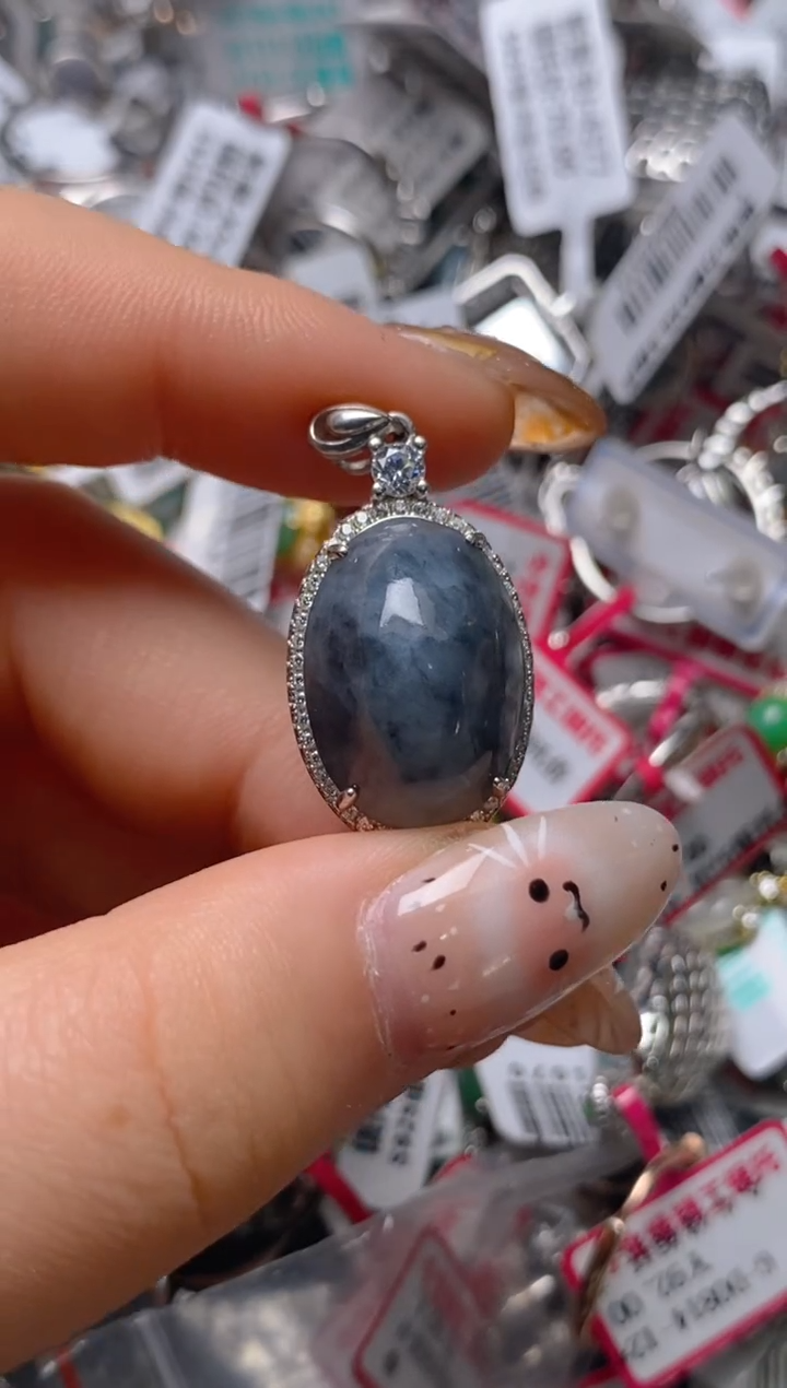 银S925镶嵌戒指翡翠百内无证书