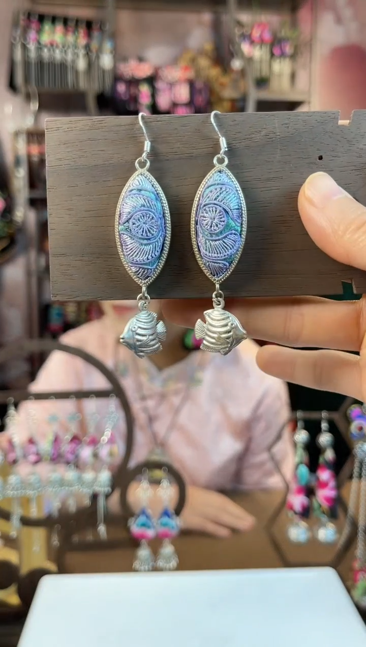 织绣民族风手工非遗老绣饰品481