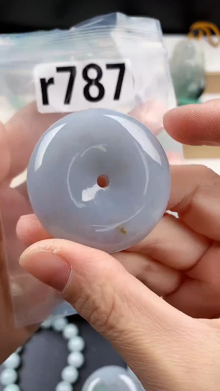 颈饰未镶嵌翡翠天然翡翠吊坠挂件