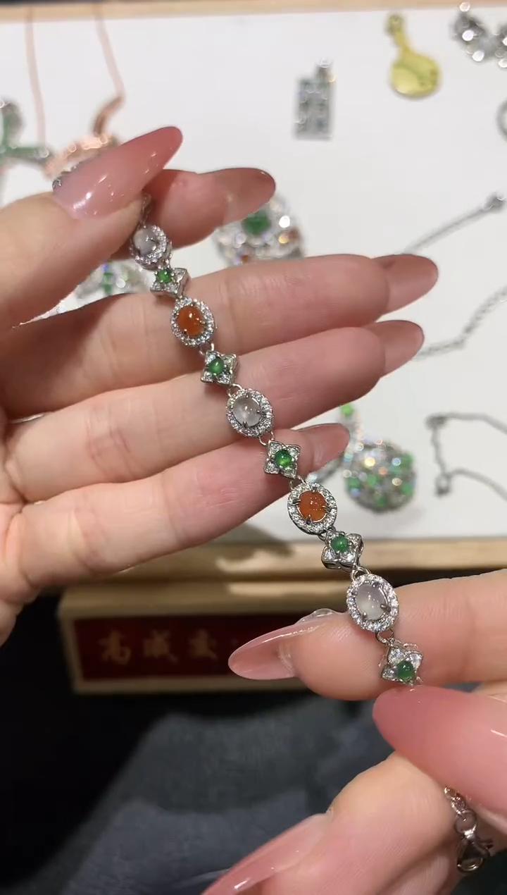 翡翠银S925镶嵌吊坠(赠链)团购30