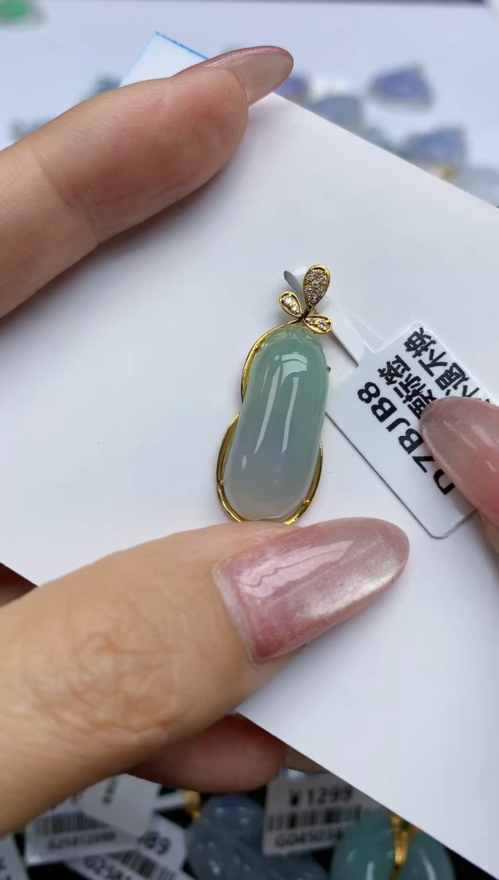 【闪购商品】翡翠挂件18K金镶嵌天然翡翠A货